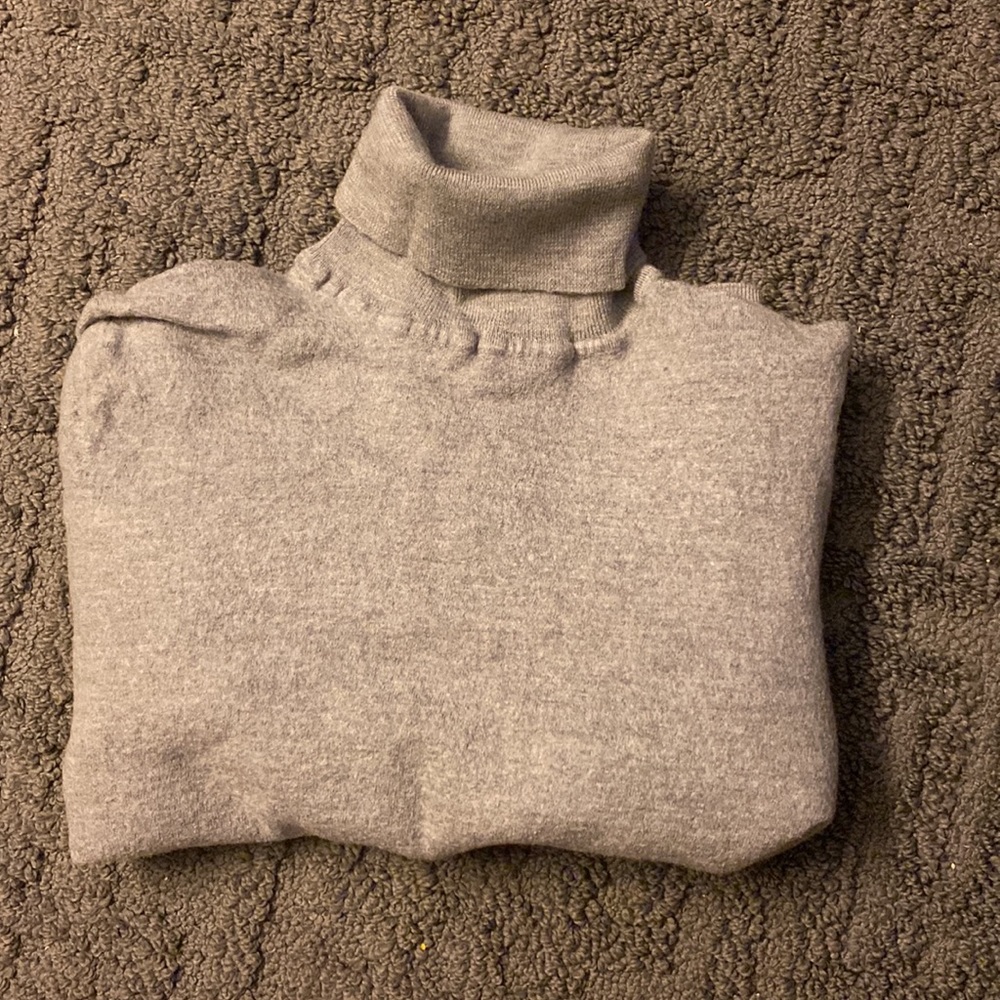 H&M crop turtleneck